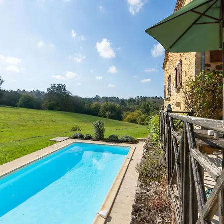 Blissful Mansion In La L Mance With Swimming Pool Casa de Férias Sauveterre-la-Lémance