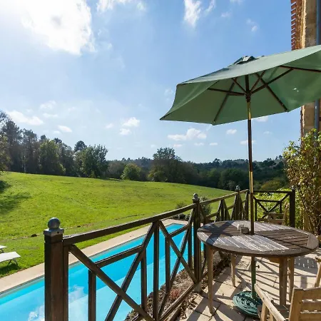 Blissful Mansion In La L Mance With Swimming Pool Casa de Férias Sauveterre-la-Lémance