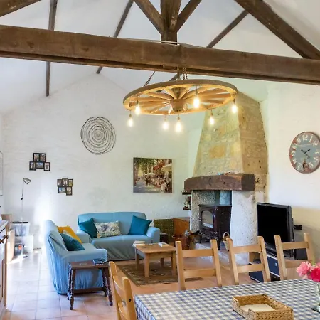 Blissful Mansion In La L Mance With Swimming Pool * Sauveterre-la-Lémance